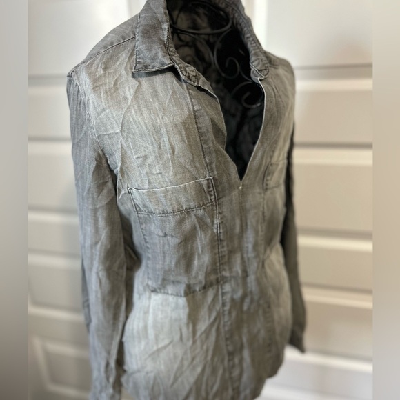 Bella Dahl Gray Chambray Pull Over Blouse - Picture 4 of 6